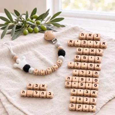 Charming Crown Wooden Dummy Clip